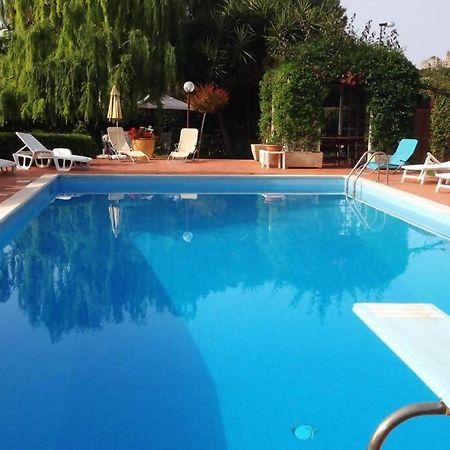 Da Nonna Cettina Appartamento In Villa Con Piscina Palermo Luaran gambar