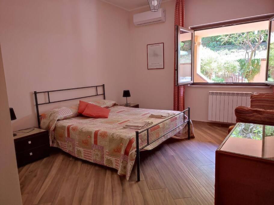 Da Nonna Cettina Appartamento In Villa Con Piscina Palermo Luaran gambar